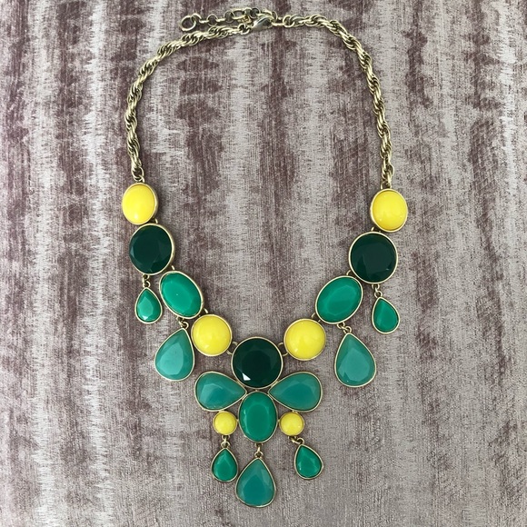 Banana Republic Jewelry - Banana Republic Coordinating Necklace and Bracelet Banana Republic Jewelry - Banana Republic Coordinating Necklace and Bracelet